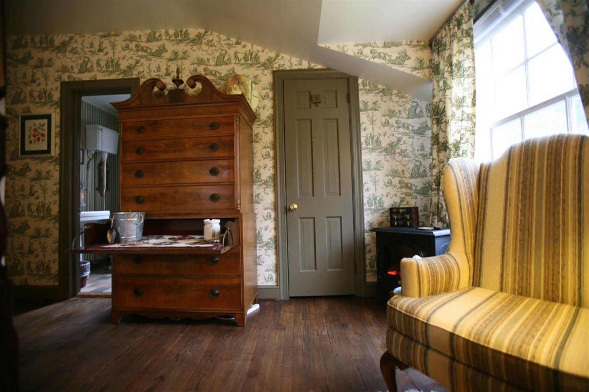 Wild Wisteria Bed and breakfast Chadds Ford