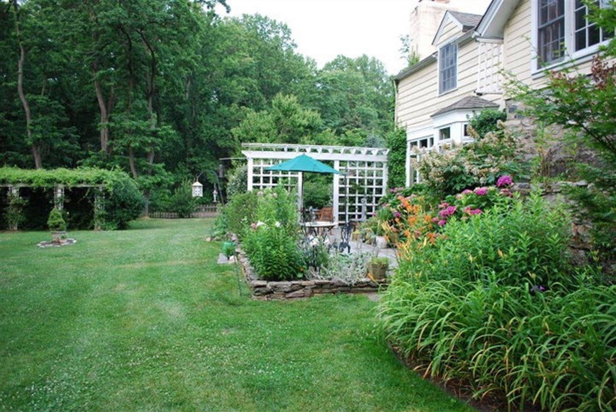 Wild Wisteria Bed and breakfast Chadds Ford