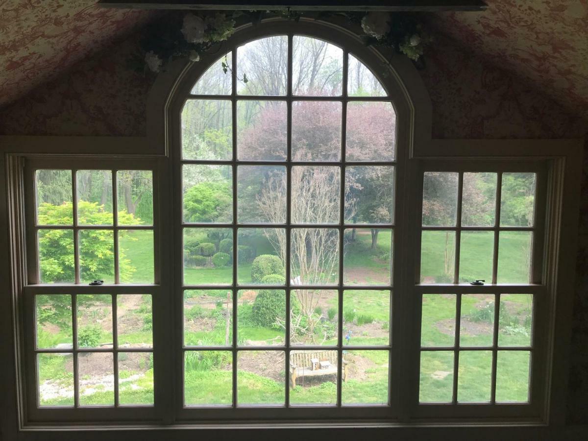 Wild Wisteria Bed and breakfast
